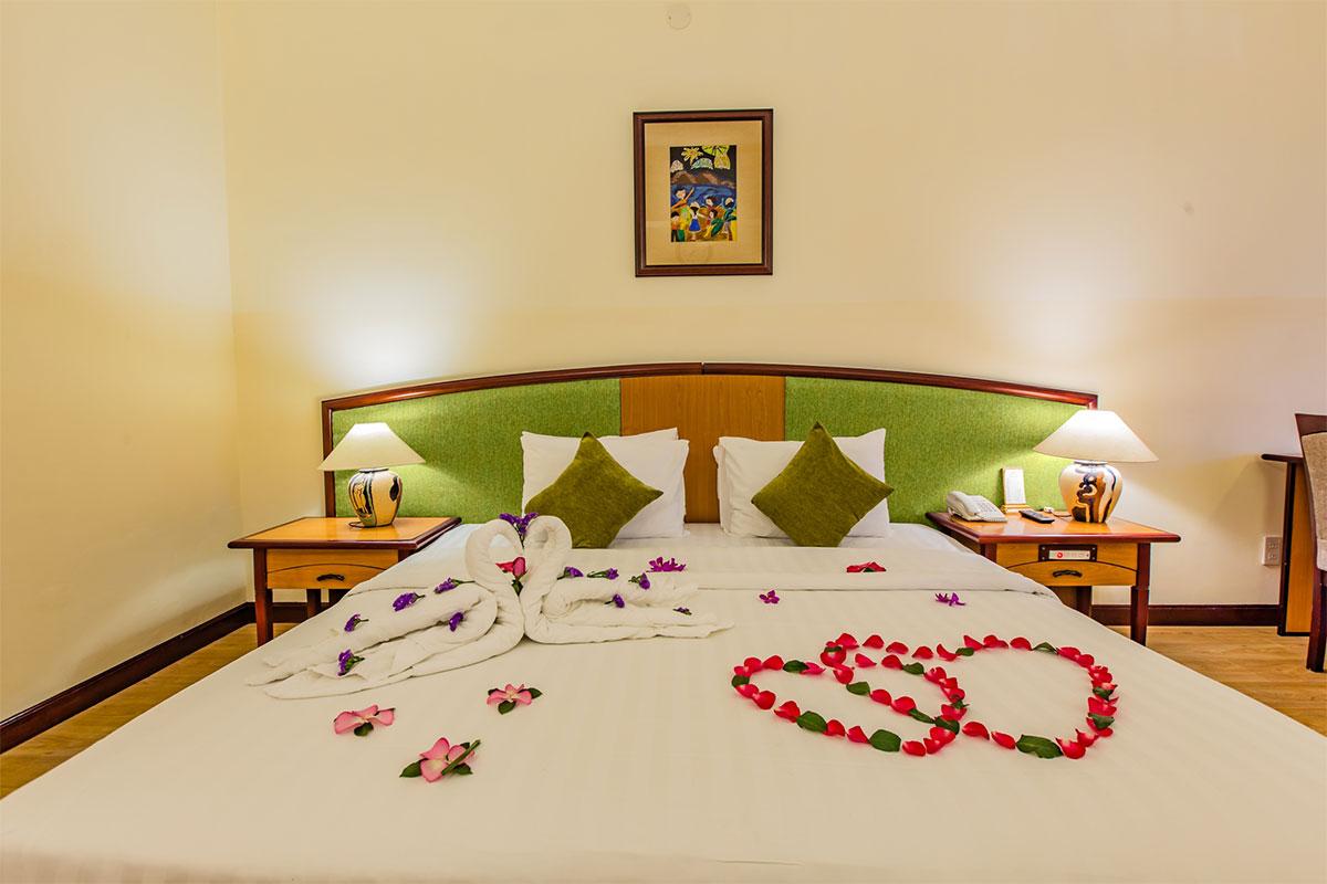 Yasaka Saigon Nha Trang Hotel & Spa Exteriör bild