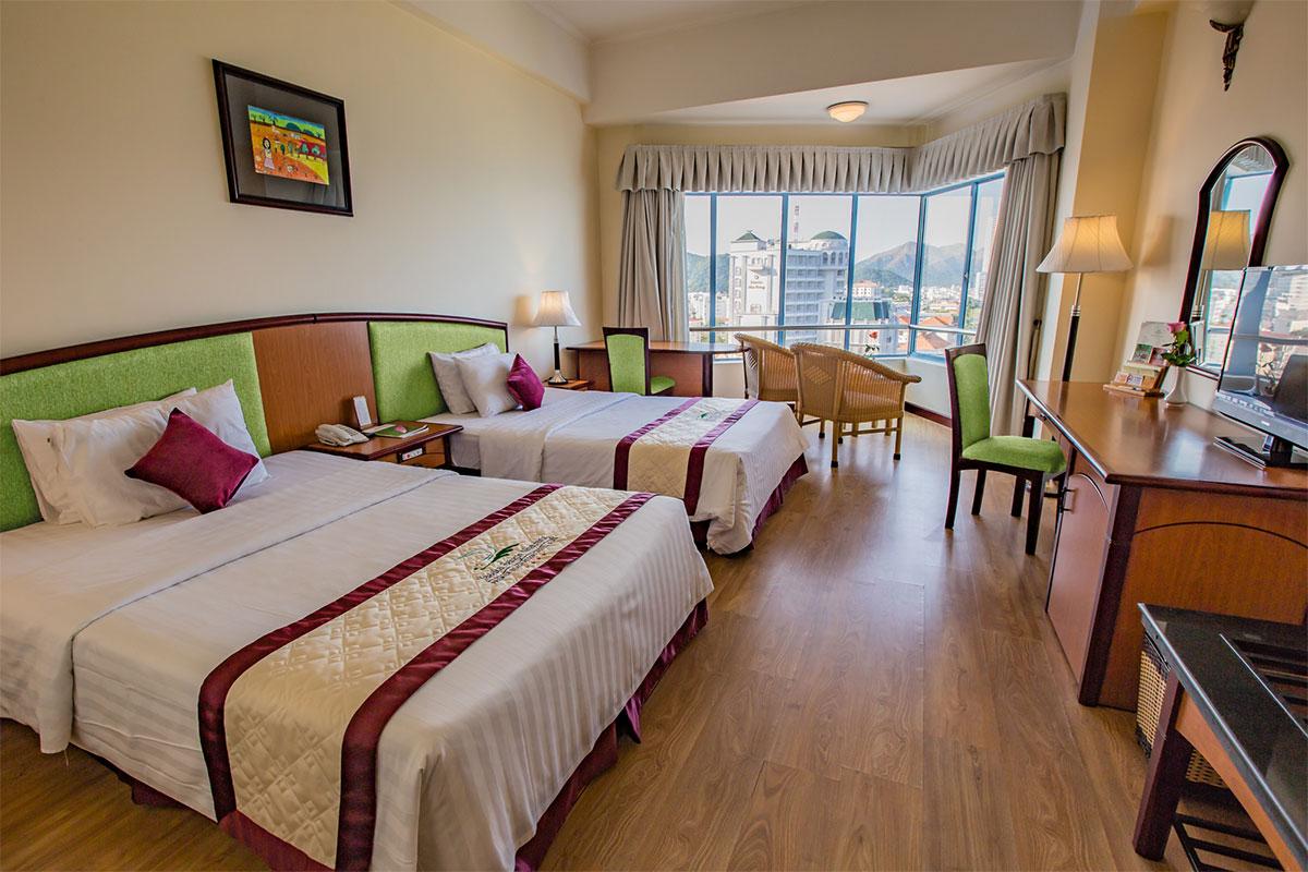Yasaka Saigon Nha Trang Hotel & Spa Exteriör bild