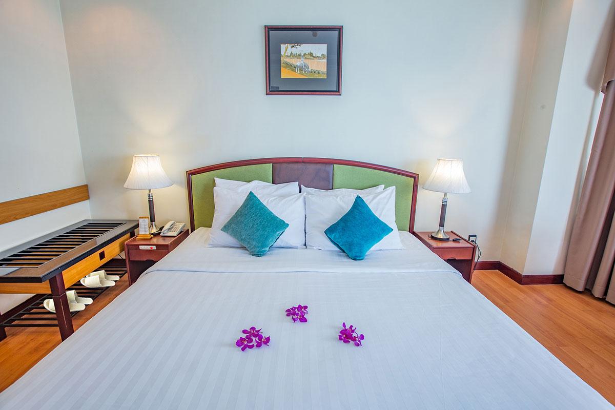 Yasaka Saigon Nha Trang Hotel & Spa Exteriör bild