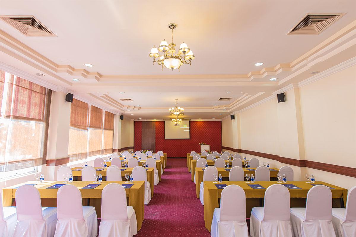 Yasaka Saigon Nha Trang Hotel & Spa Exteriör bild