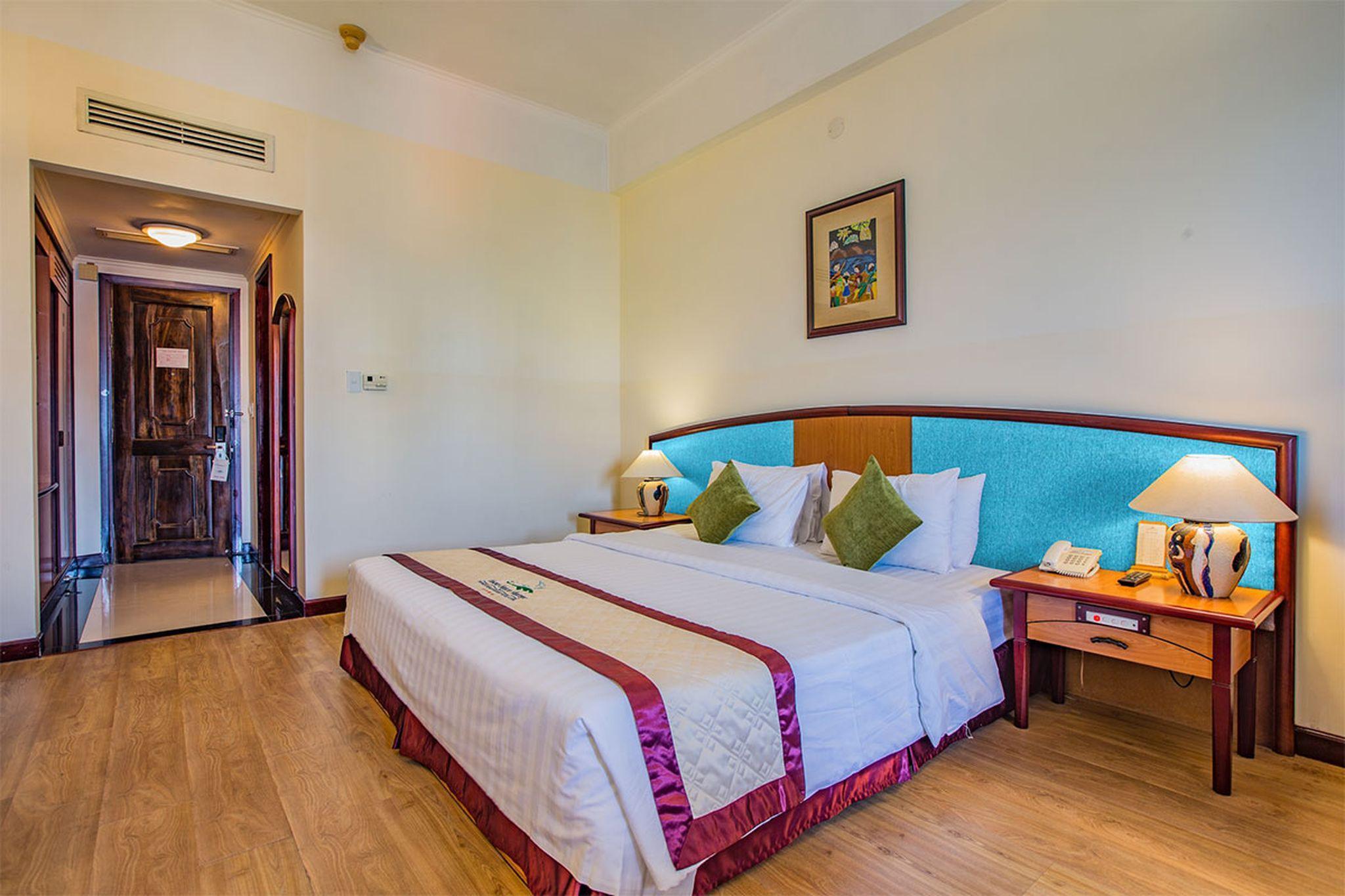 Yasaka Saigon Nha Trang Hotel & Spa Exteriör bild