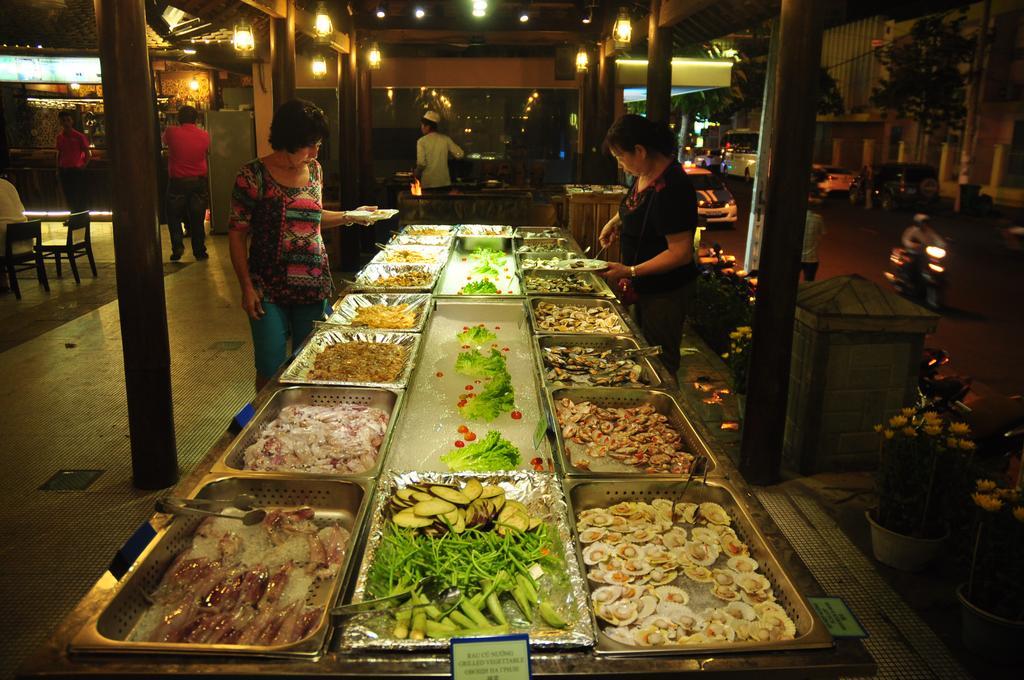 Yasaka Saigon Nha Trang Hotel & Spa Exteriör bild