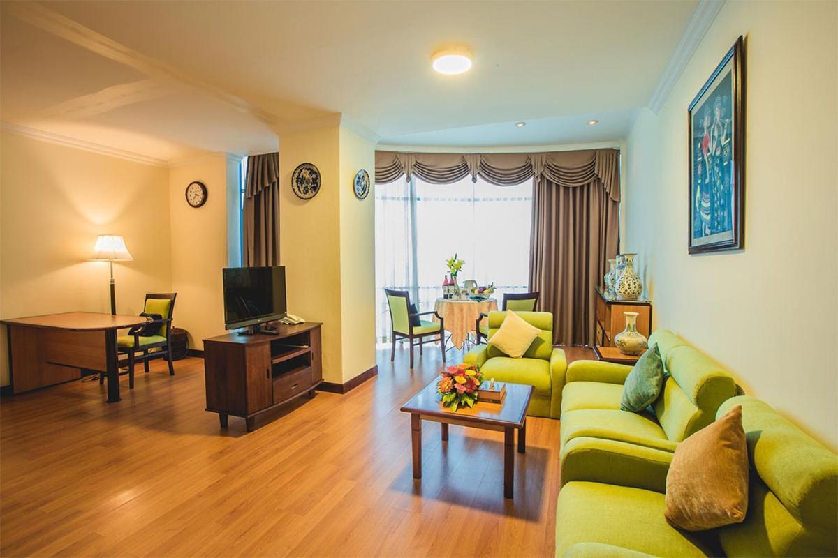 Yasaka Saigon Nha Trang Hotel & Spa Exteriör bild